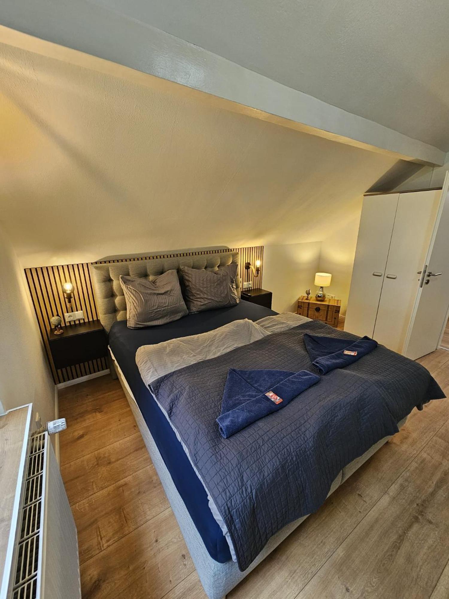 Tautraum Suite Mit Whirlpool Und Gruenem Ausblick Wilhelmshaven Exterior photo